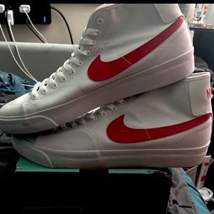 Nike SB BLZR Mid- White with red trim size 12 mens